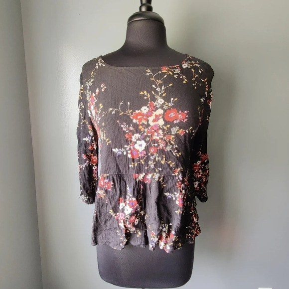 Miami Floral 3/4 sleeve Top - Picture 1 of 5